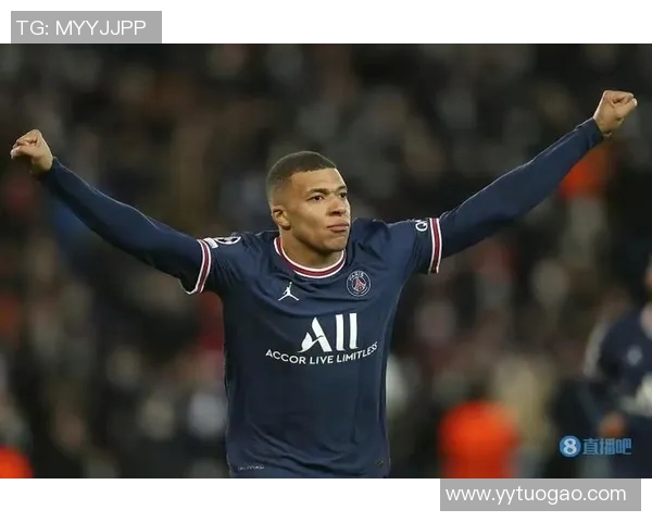 巴黎姆巴佩荣获2021年度金球奖，成史上最年轻得主