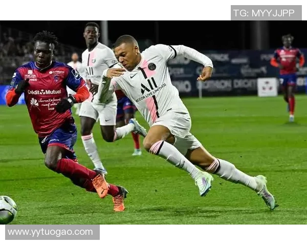 巴黎圣日耳曼险胜蒙彼利埃，内马尔压哨绝杀完成大逆转