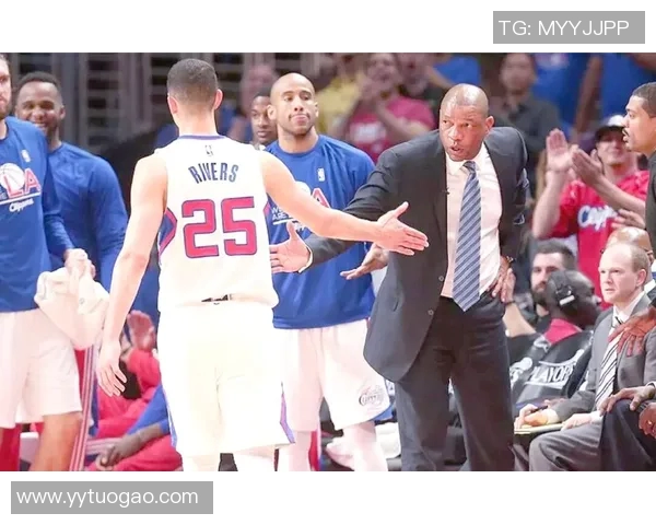 快船队季后赛惨遭火箭逆转：梦想破碎的背后原因