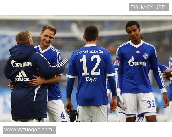 沙尔克04客场狂胜，彻底压垮弗赛堡，展现强大实力