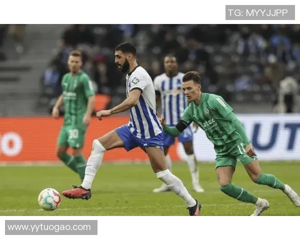 沙尔克04客场交锋困境，连续三轮不胜难解局面