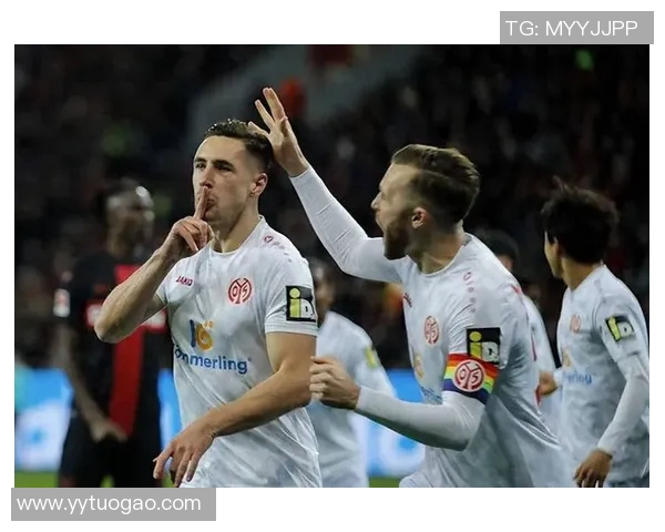 施图加特主场大胜欧冠席位渐近-德甲赛事报道 施图加特主场大胜欧冠席位渐近-德甲赛事报道